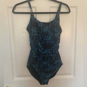 Speedo bathing suit size 8